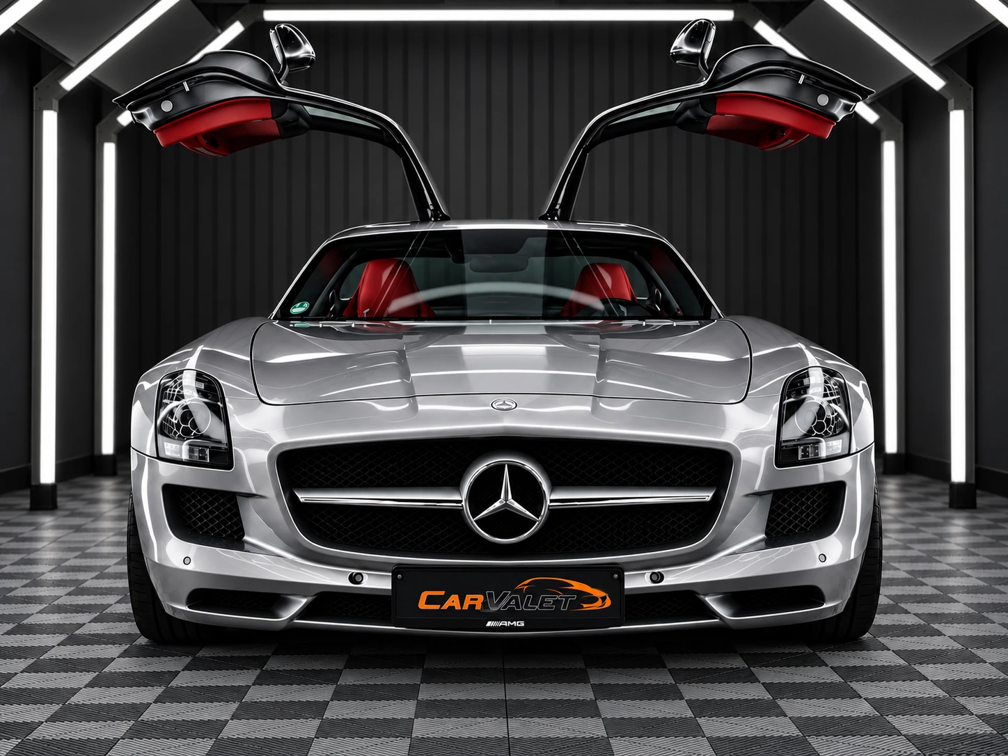 Silberner Mercedes-Benz SLS AMG mit geöffneten Flügeltüren im Lichttunnel von Car and Valet.